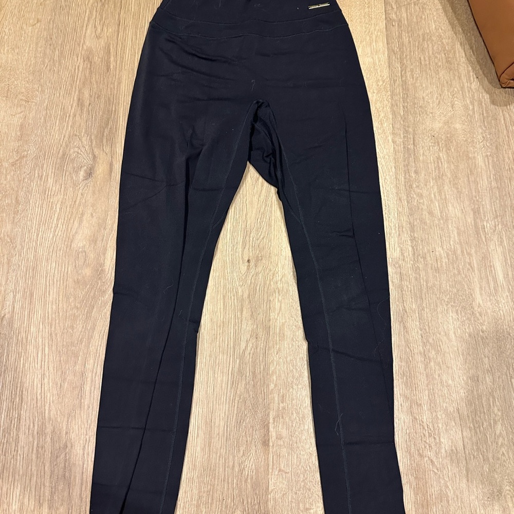 Women’s Gymshark Whitney Simmons black workout leggings